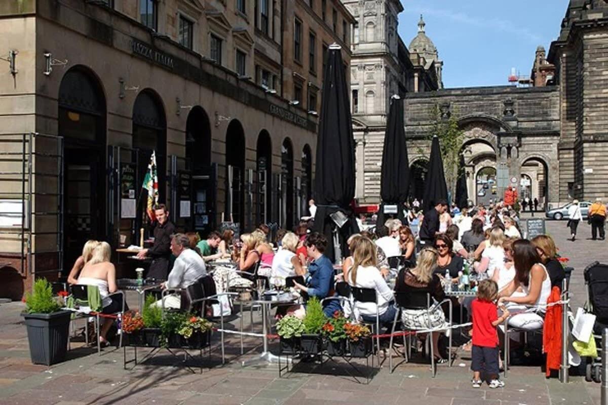 City Centre Apartment W Parking & Hyperoptic Wifi Glasgow Exteriör bild